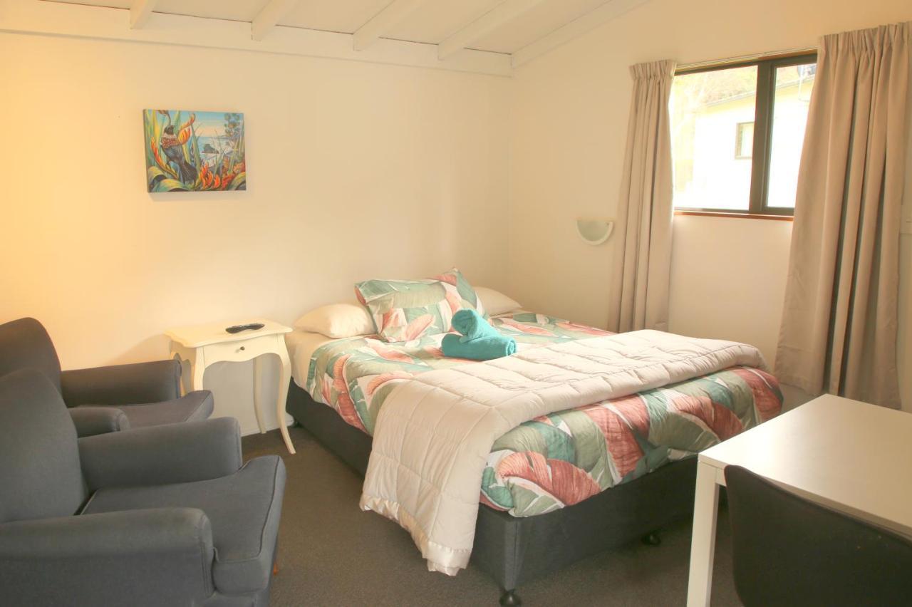 Parklands Marina Holiday Park 픽턴 외부 사진