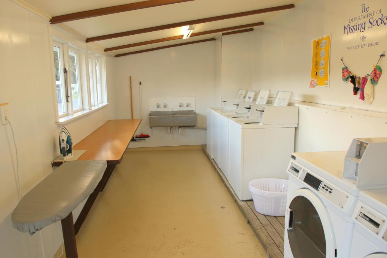 Parklands Marina Holiday Park 픽턴 외부 사진