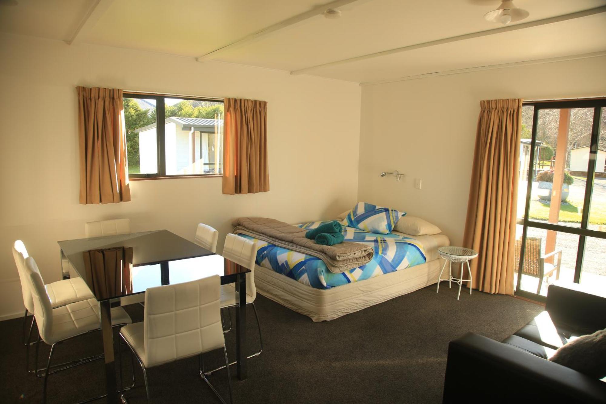 Parklands Marina Holiday Park 픽턴 외부 사진