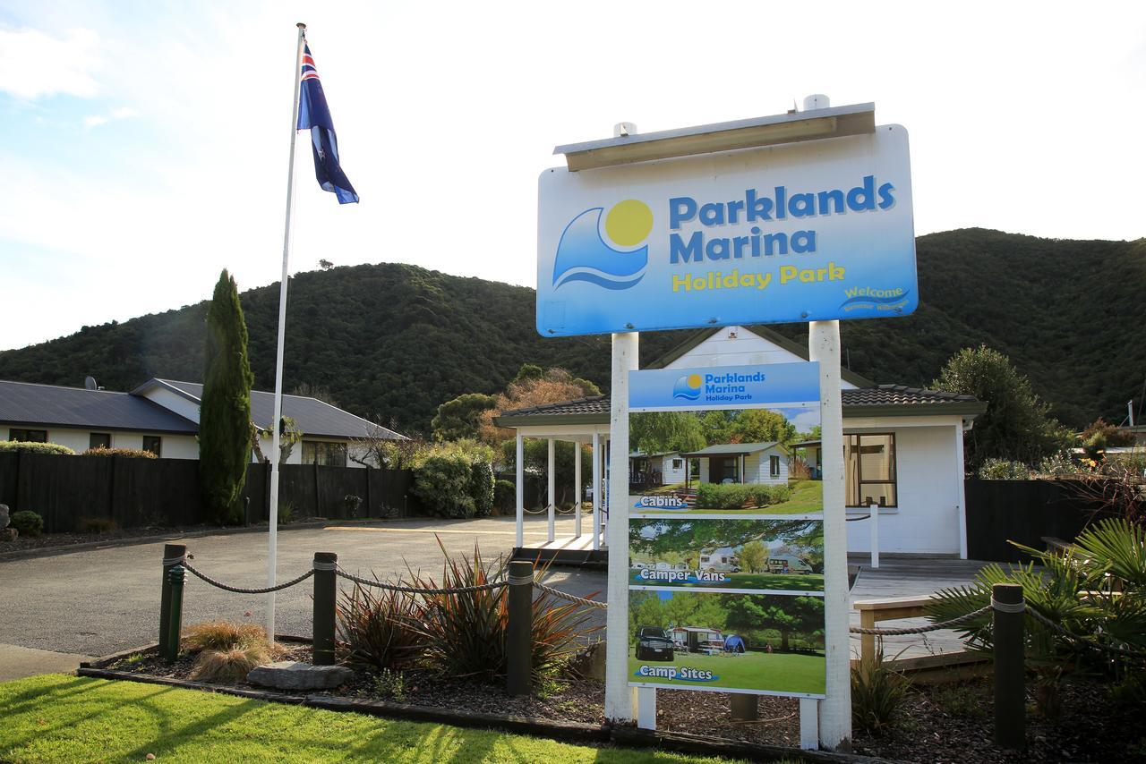 Parklands Marina Holiday Park 픽턴 외부 사진